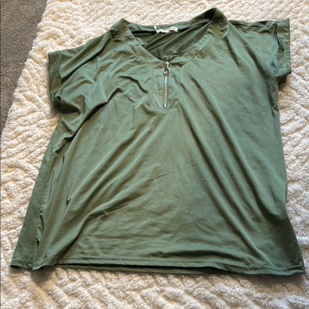 Green Short Sleeve Blouse